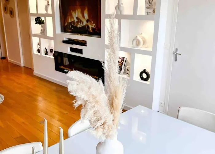 Beautifully Decorated 2Bedroom Apartment Paris